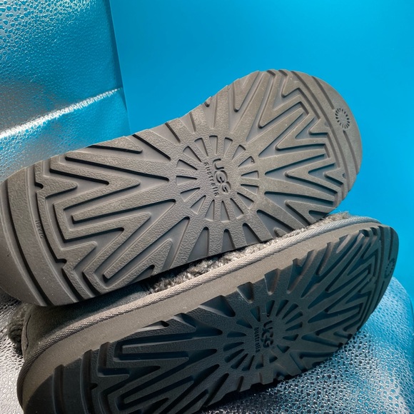 UGG Australian lattice sweater, Cardi boots - Picture 7 of 13